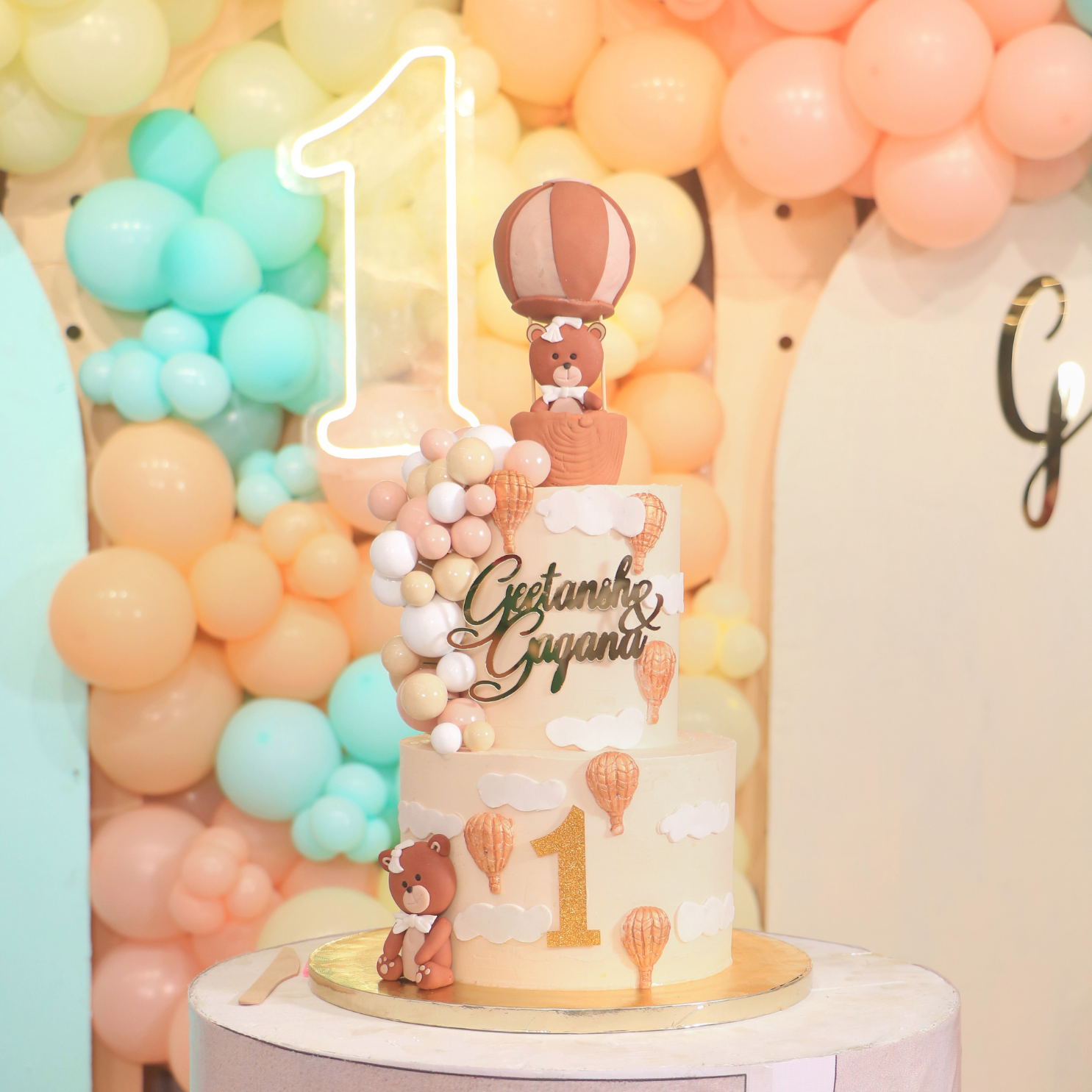 Hot Air Balloon Bear Cake